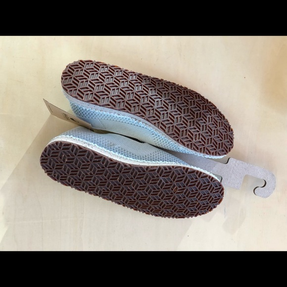 Saola sequoia slip on shoes, wm 8.5 - Picture 3 of 7